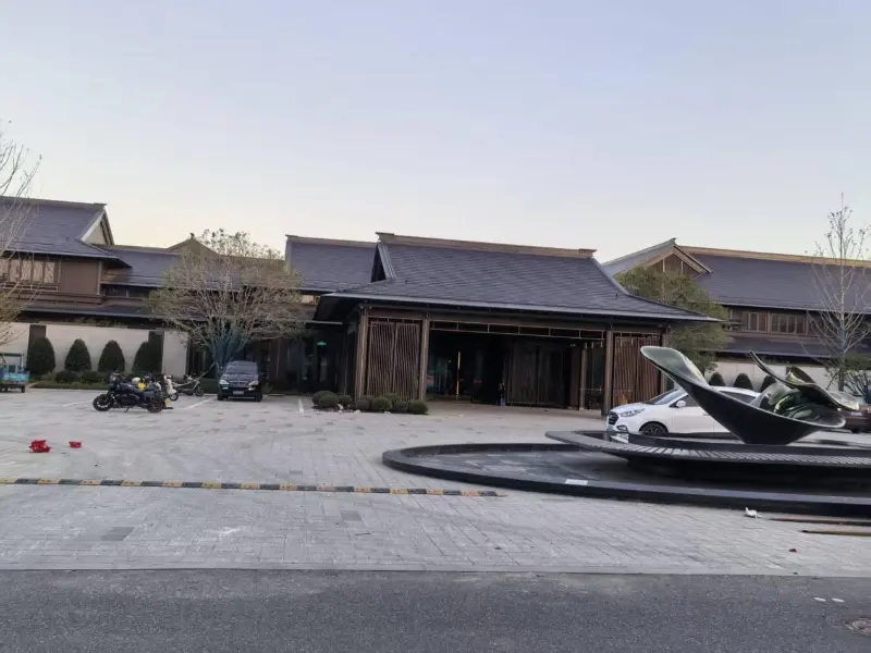 Blueway hotelli basseiniprojekt: Runquan Kaiyuan Mingting (Longwu teelinna haru)